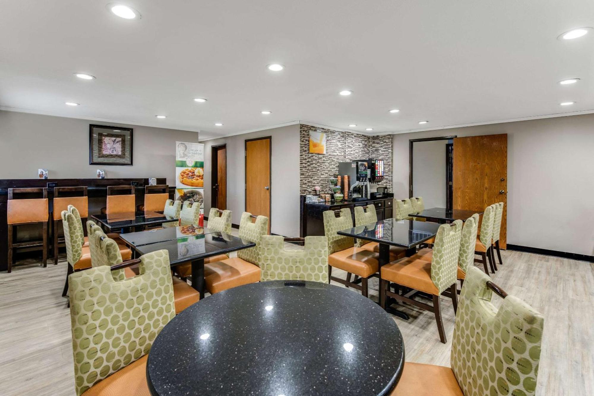 Quality Inn Merriam Kansas City Exterior foto